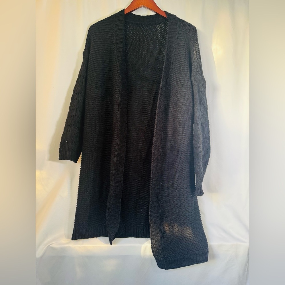 Classic Black Longline Knit Cardigan – Women’s Medium, Acrylic fabric